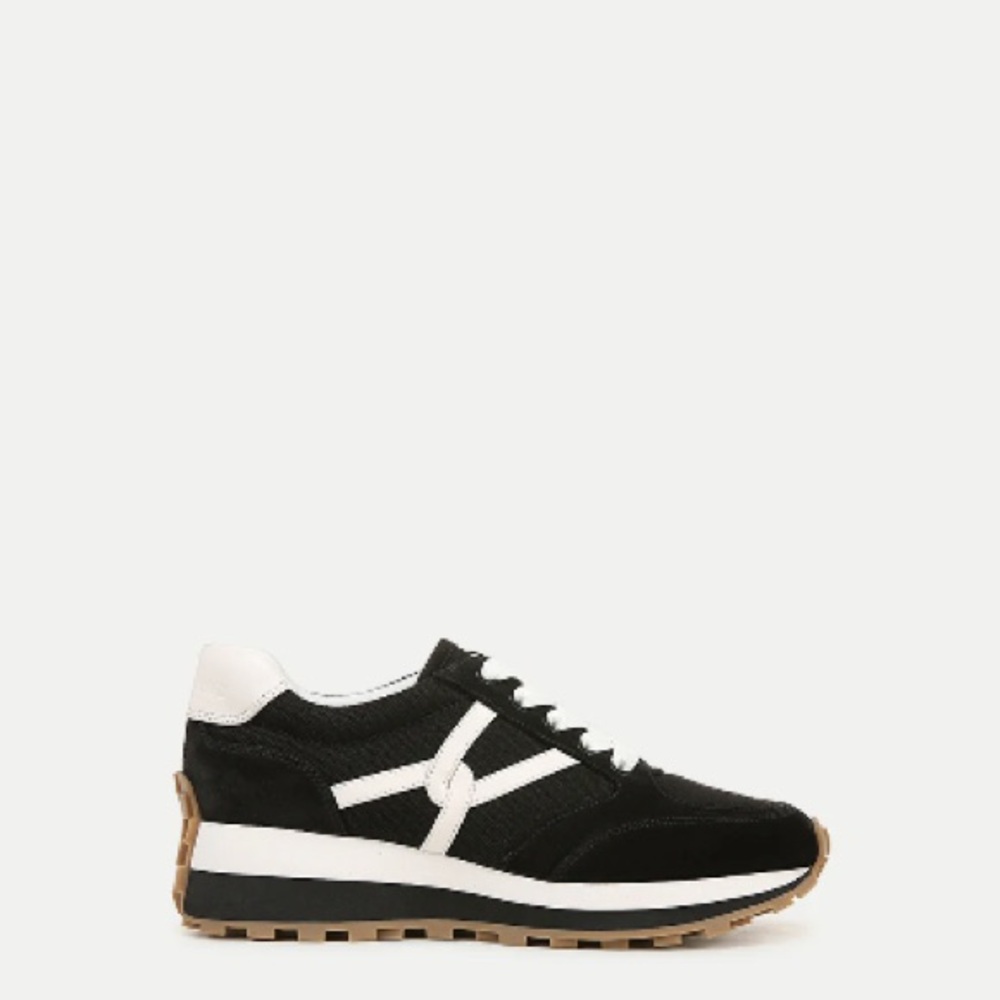 Brand NEW IN BOX- Veronica Beard Sneakers size 6.5